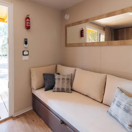 Diana & Josip Mobile Homes 3*