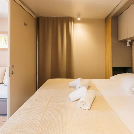 Diana & Josip Mobile Homes 3* ביוגראד נה מורו