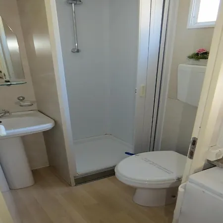 Diana & Josip Mobile Homes Vakantiepark Biograd Na Moru