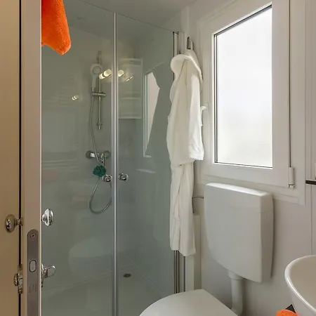 Diana & Josip Mobile Homes Vakantiepark Biograd Na Moru