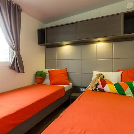 Feriepark Diana & Josip Mobile Homes Biograd Na Moru