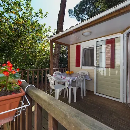 Diana & Josip Mobile Homes Πάρκο διακοπών 3*