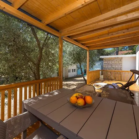 Diana & Josip Mobile Homes Biograd Na Moru