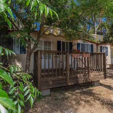 Diana & Josip Mobile Homes 3* Биоград-на-Мору