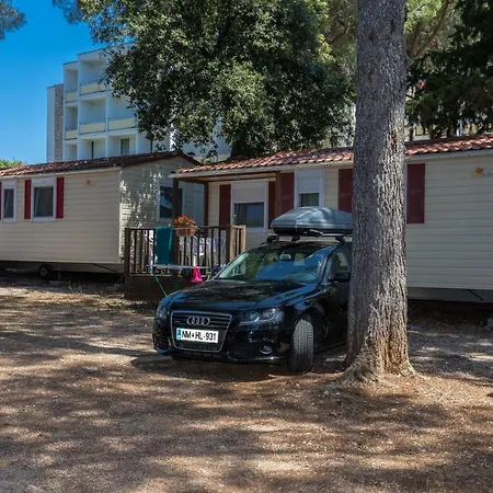 Diana & Josip Mobile Homes Biograd Na Moru