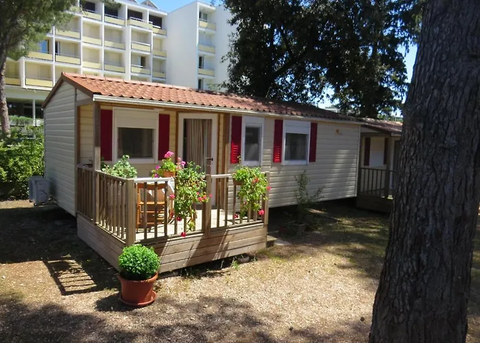 Diana & Josip Mobile Homes Ferienpark 3*