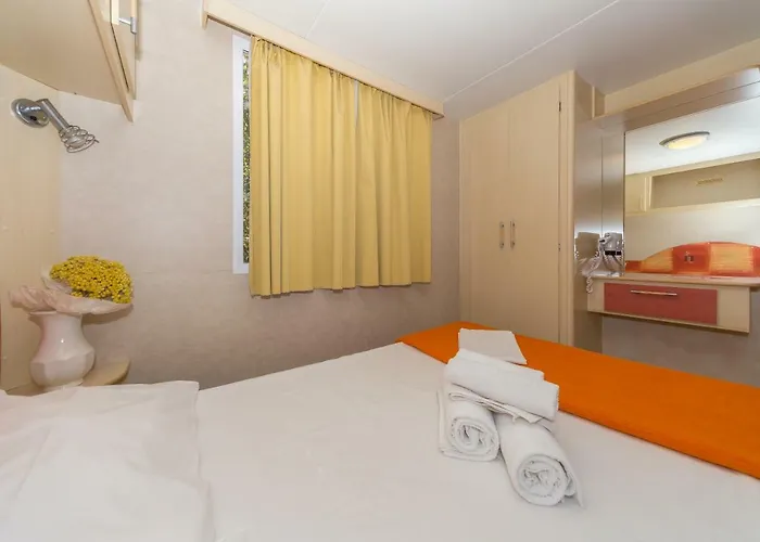 Diana & Josip Mobile Homes Biograd Na Moru