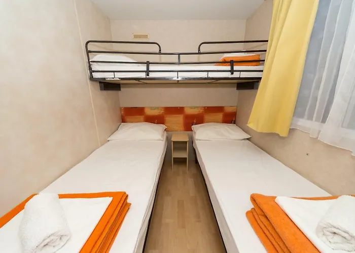 Diana & Josip Mobile Homes Ferienpark 3*