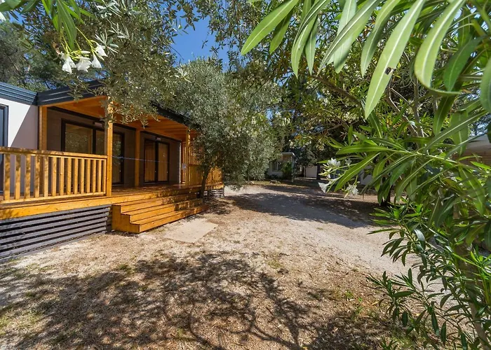 База отдыха Diana & Josip Mobile Homes Биоград-на-Мору