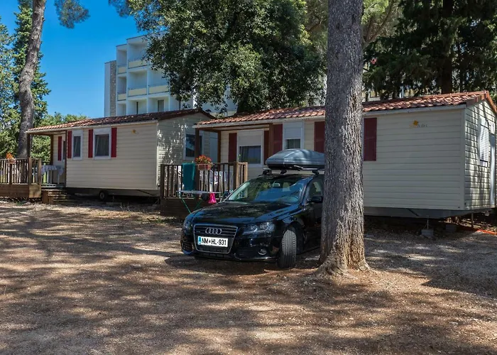 Diana & Josip Mobile Homes Биоград-на-Мору